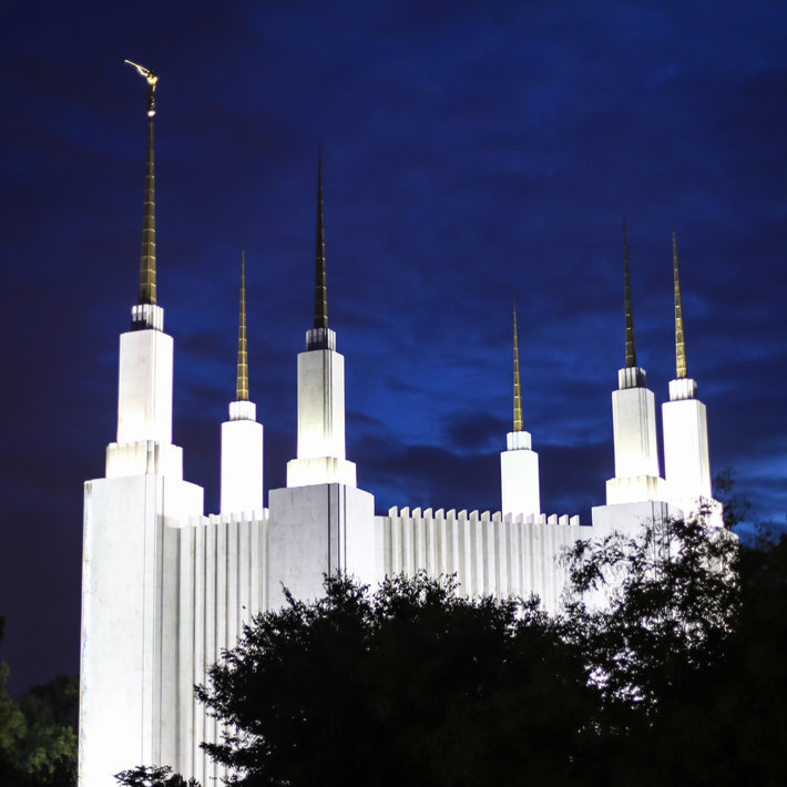 The Washington, D.C., Temple of the Church of Jesus Christ of Latter-day Saints. (Photo by Nicole Glass Photography, Shutterstock.com)
