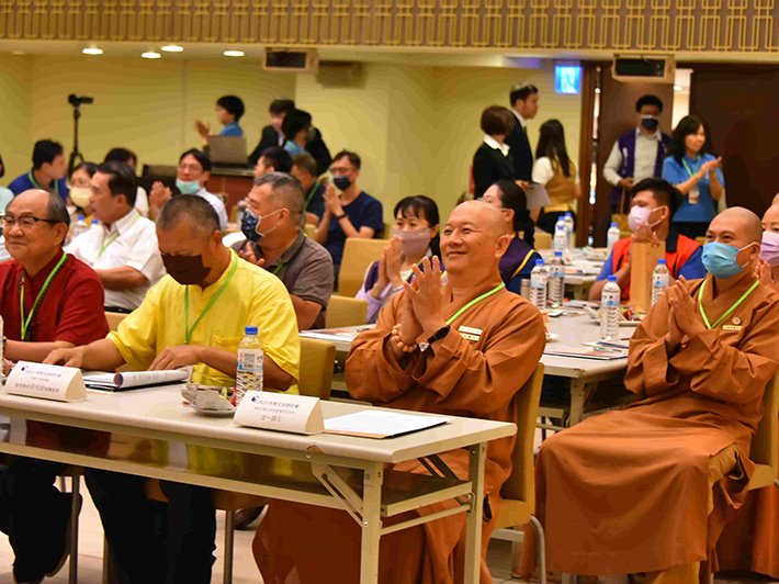 Faith leaders gathered at the Church of Scientology Kaohsiung to combine their efforts and prayers to bring peace.