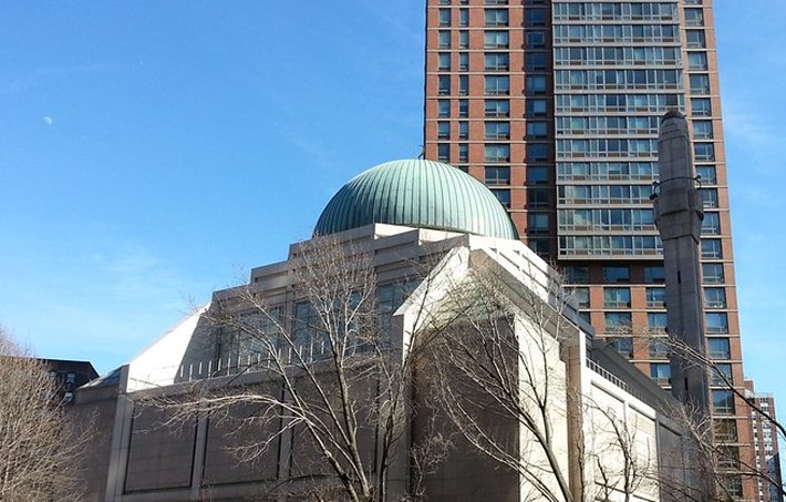 Islamic Cultural Center in Manhattan, New York. (Photo by Matt Green, Creative Commons license)